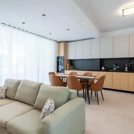 Gorgeous With Side Sea View Apartment St. Paul's Bay