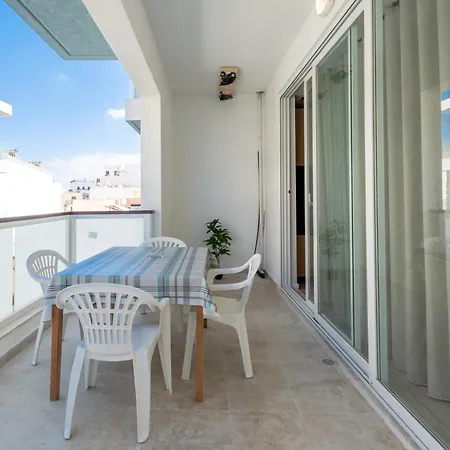 Apartment Gorgeous With Side Sea View St. Paul's Bay